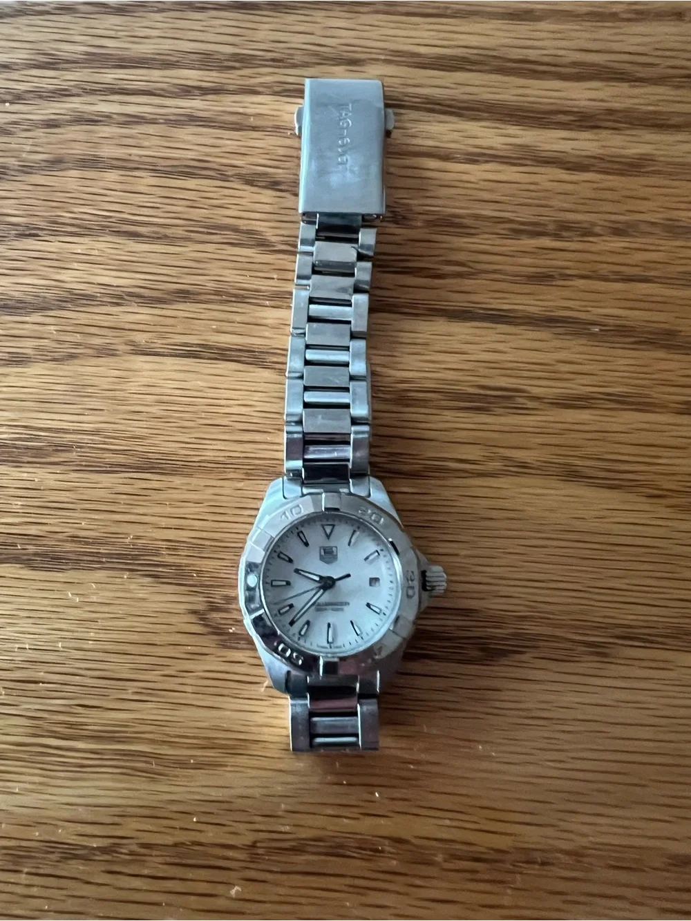 Women’s Tag Heuer Aquaracer Silver Watch with White Dial